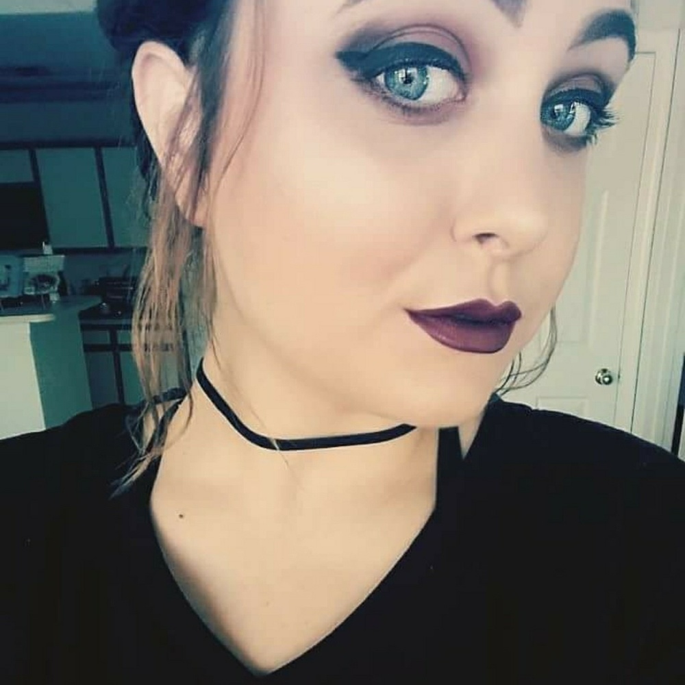 Meet your Posher, Alyssa